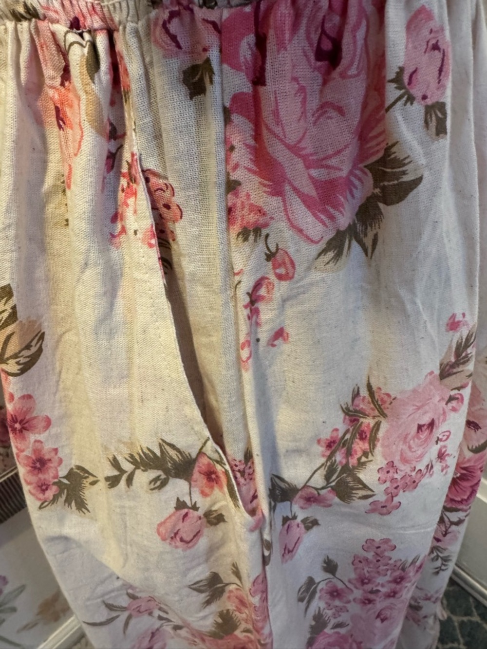 Women's Floral Midi Dress with Puff Sleeves - Cream & Pink - Picture 5 of 7